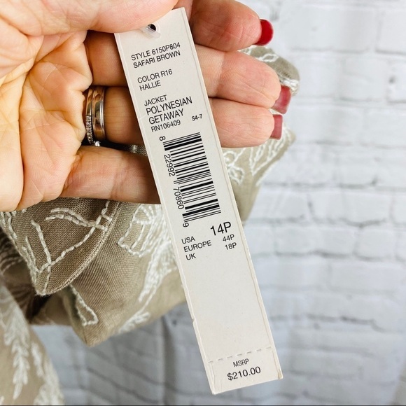 NEW Isabella DeMarco Tan Embroidered Linen Blazer - Picture 6 of 9